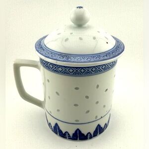 Jingdezhen Chinese Blue & White Lidded Mug. Rice Grain Rice Eye